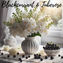 Load image into Gallery viewer, Blackcurrant &amp; Tuberose - Olfactory Candles