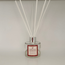 Load image into Gallery viewer, Christmas Reed Diffuser - CHRISTMAS CRANBERRY - OLFACTORY CANDLES
